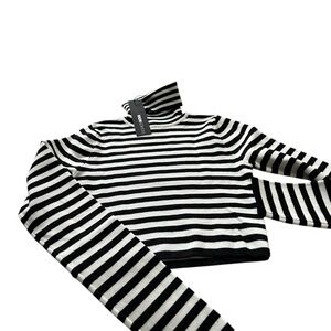 Fashion Nova Black & White Striped Cropped Turtleneck 🆕